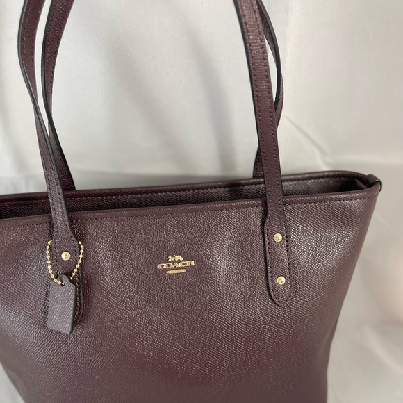 Coach {Chocolate}  leather Handbag. With leather story patch - Picture 9 of 11
